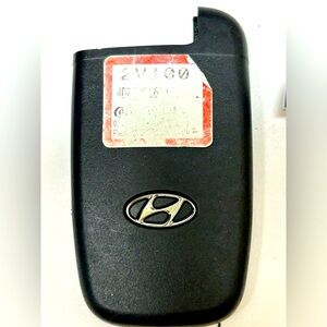 GENUINE HYUNDAI SMART KEY 4 BUTTONS 2V100